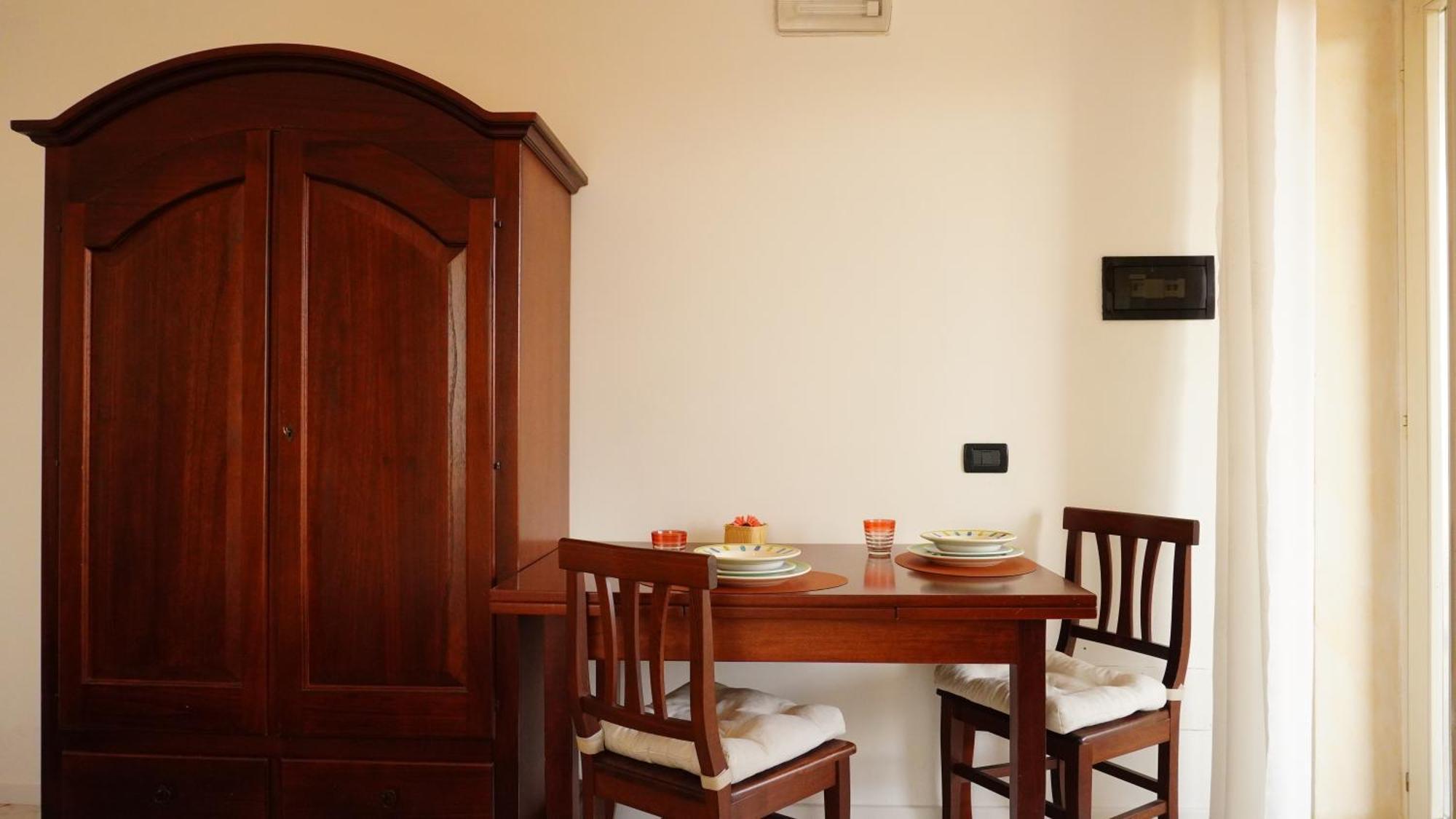 Appartamenti Villa Lina เดเซนซาโนเดลการ์ดา ภายนอก รูปภาพ